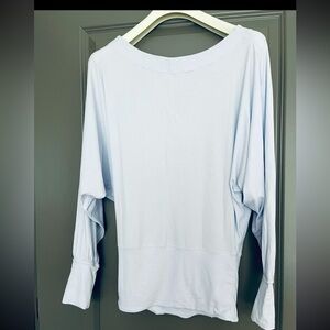 Free people movement yoga top back pocket size M